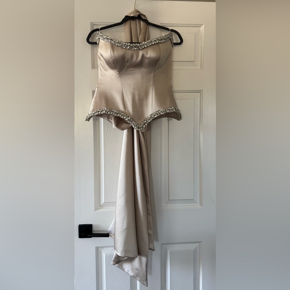 Elegant Beaded Cream Evening Gown - Picture 8 of 11